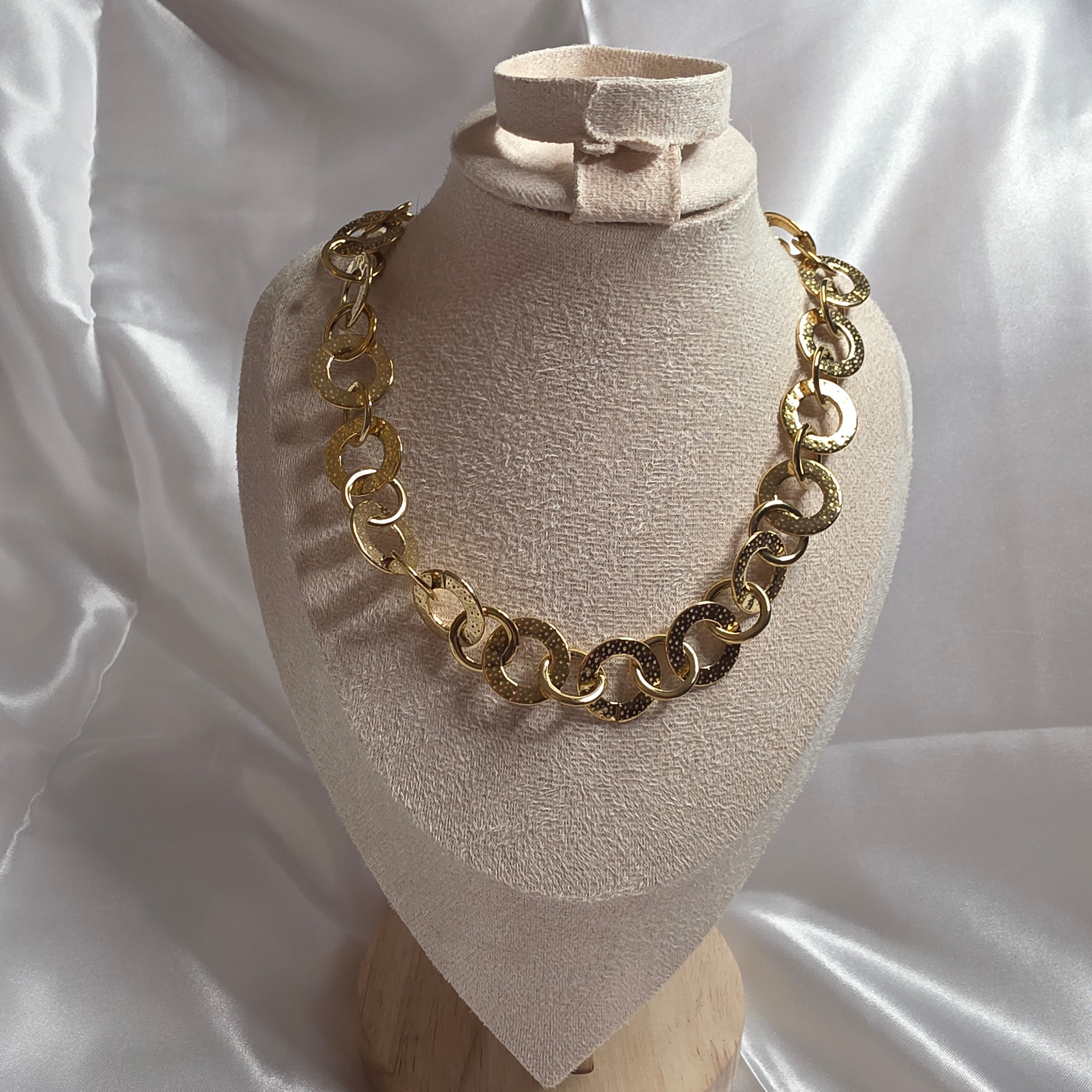 Collier Christina