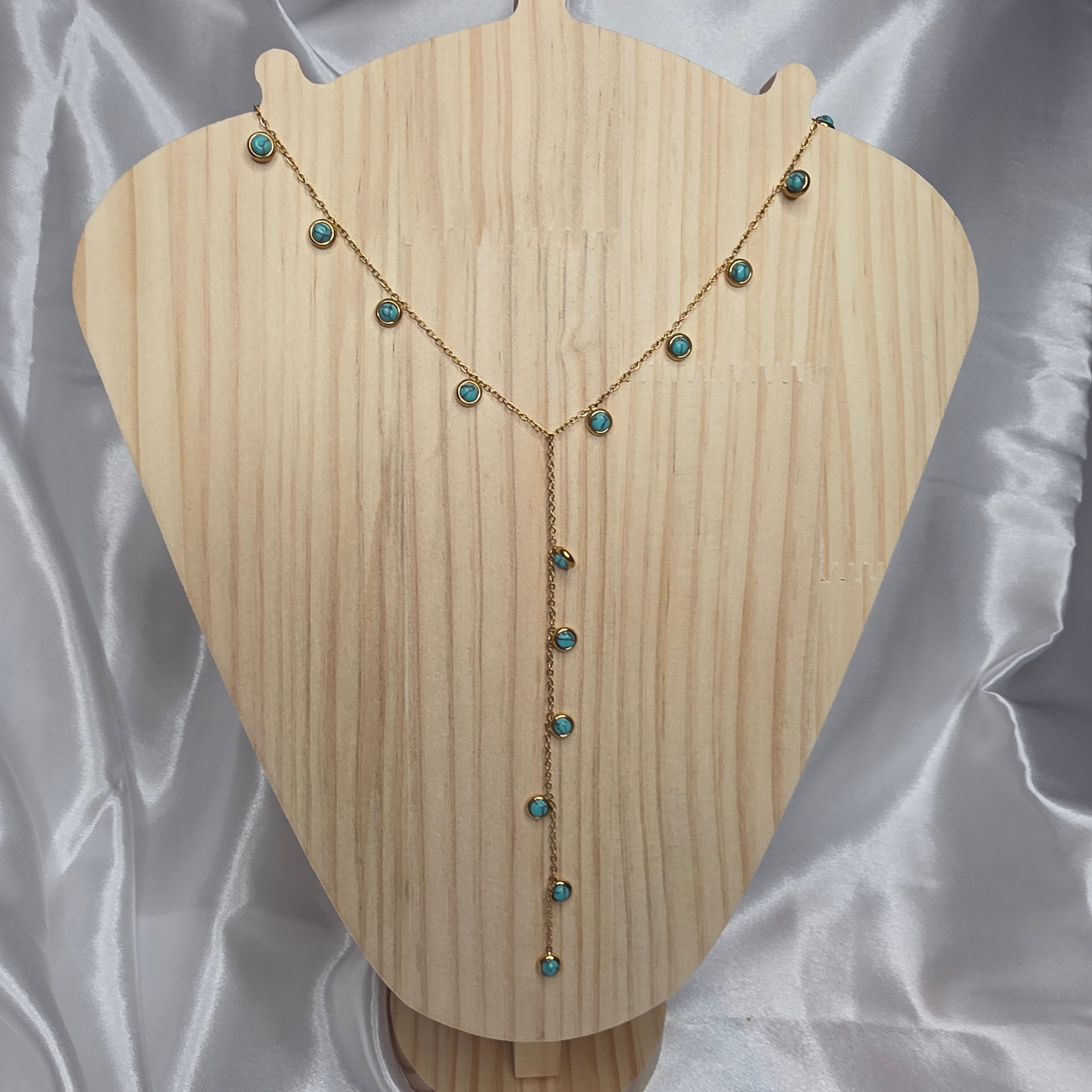 Collier Theresa