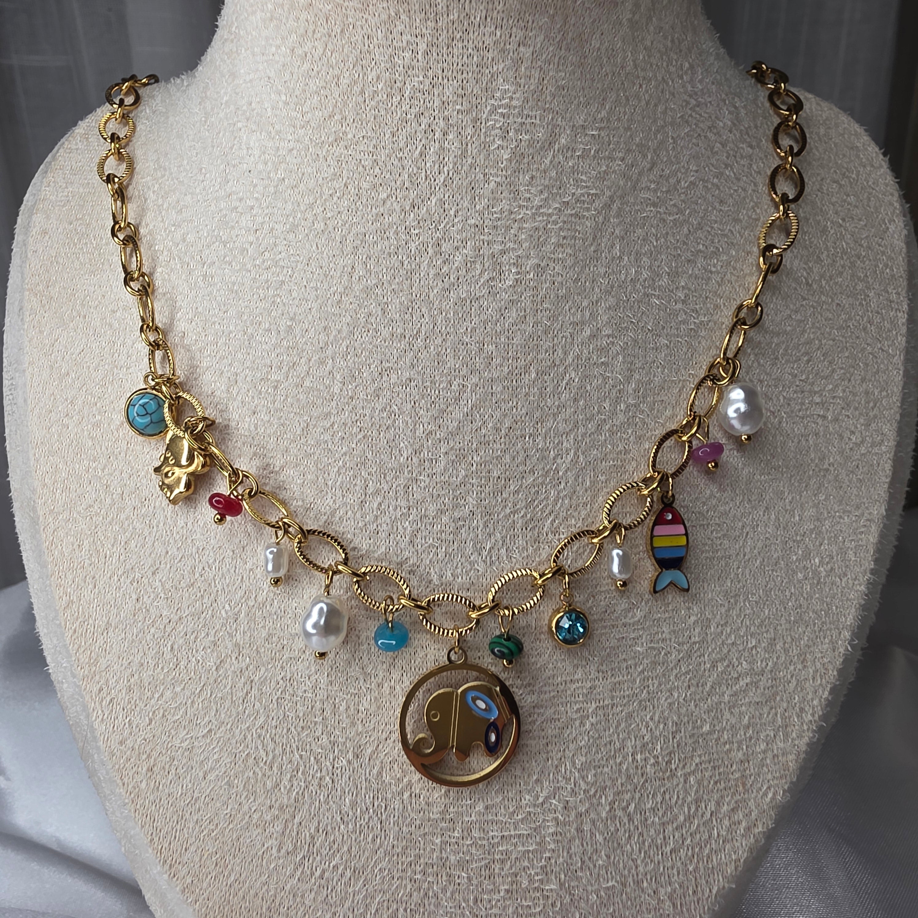 Collier Philippine