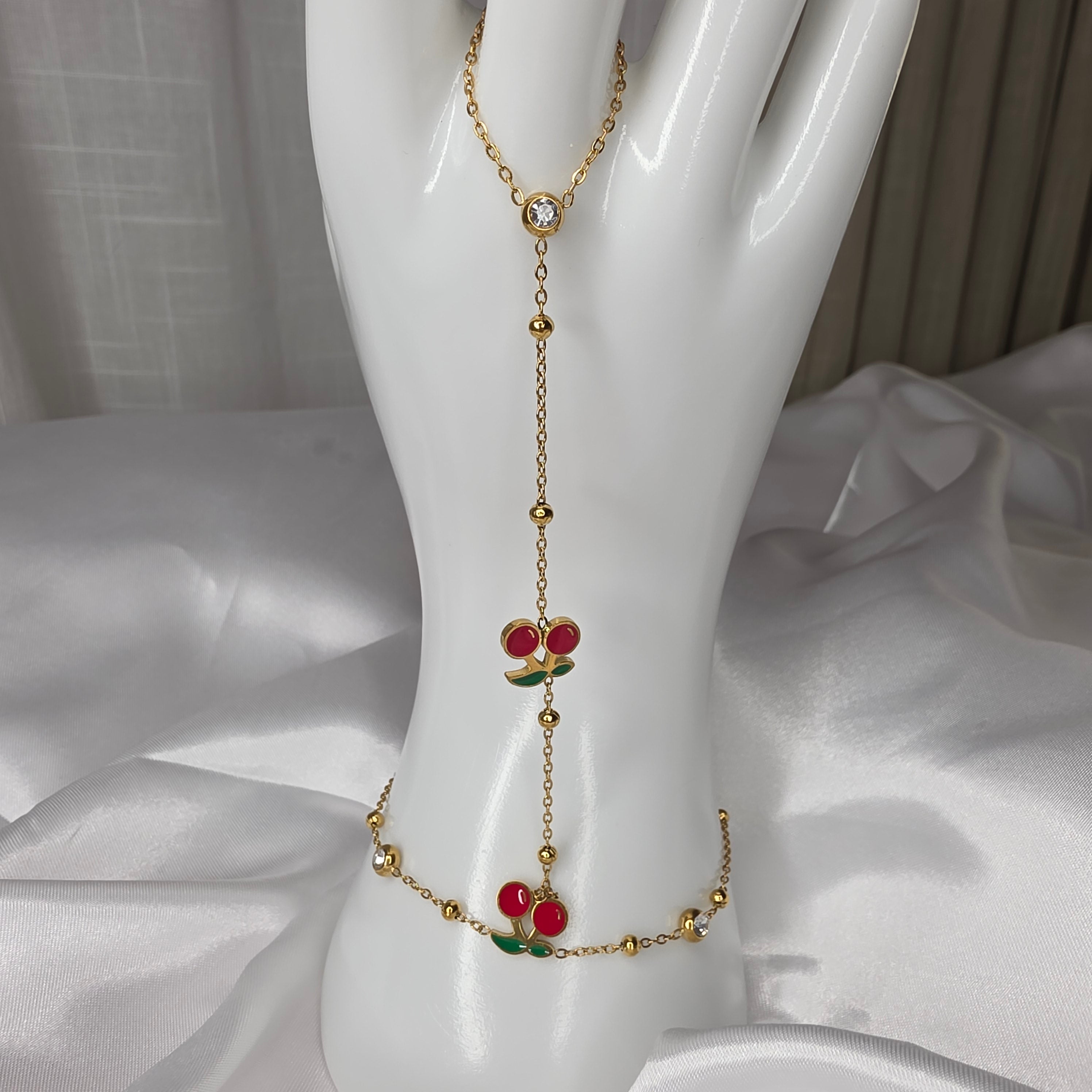 Bracelet de main Cerise
