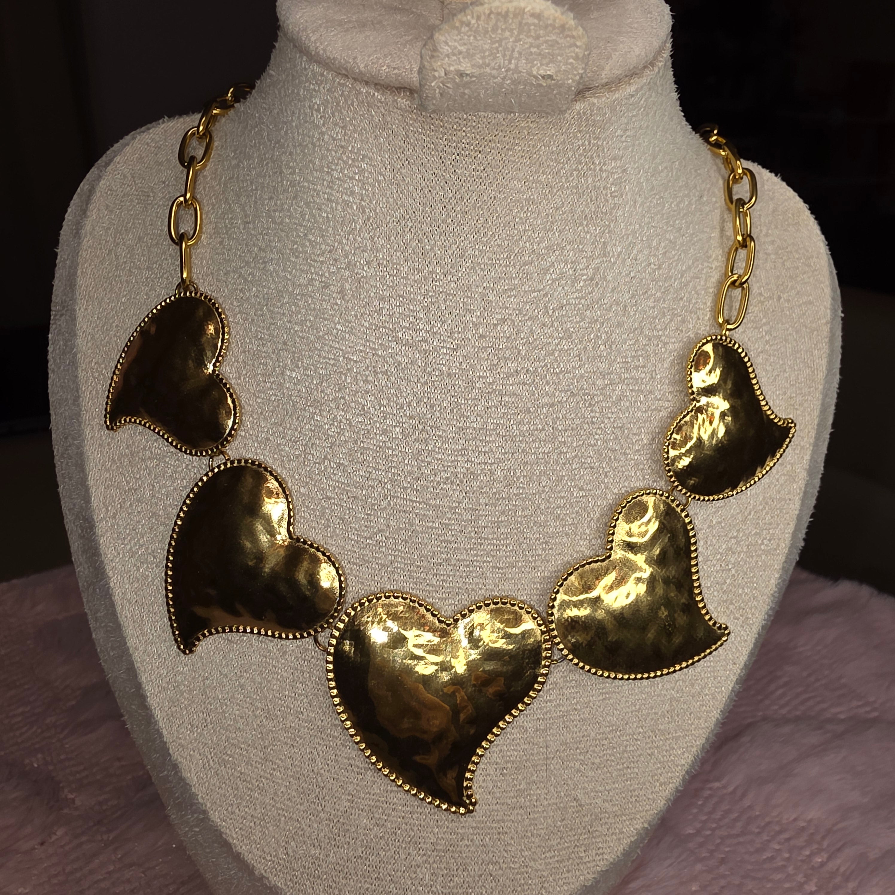 Collier Vayana