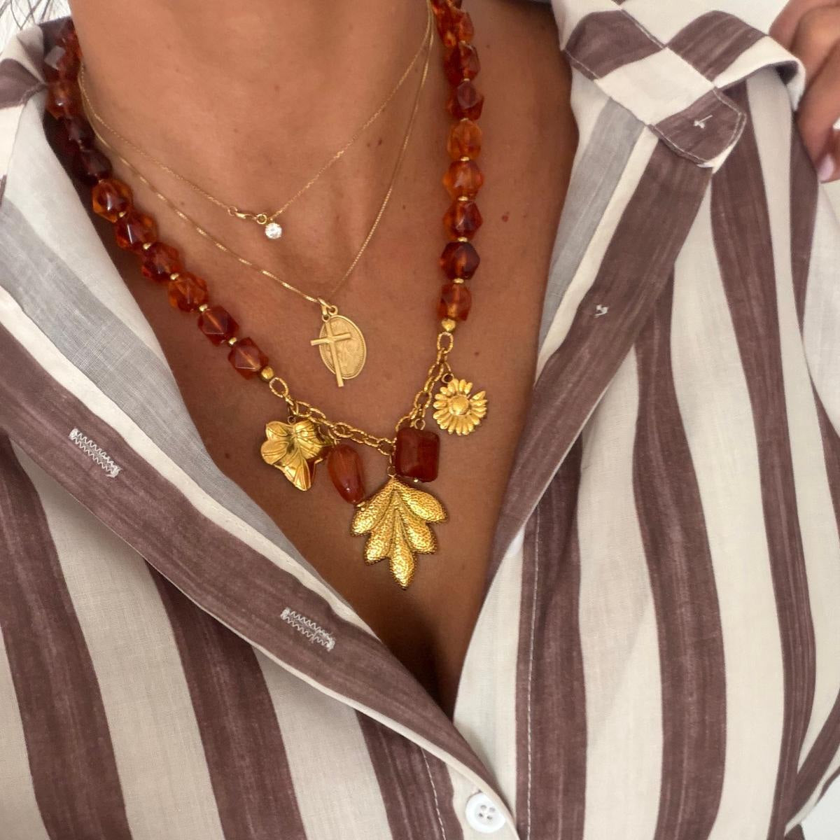 Collar Hoja Ámbar
