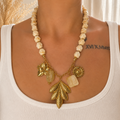 Collier Feuille Beige